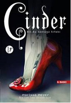Cinder - Bir Ay Günlüğü Kitabı | Artemis Yayınları