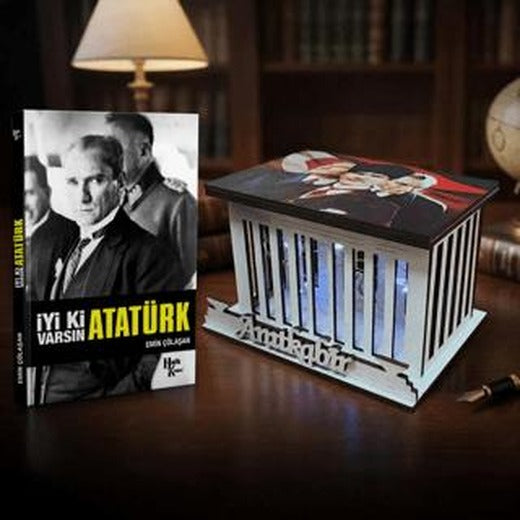 İyi ki Varsın Atatürk ve Kocatepe Ahşap Anıtkabir Işıklı Maket | Halk Kitabevi (Ciltsiz)