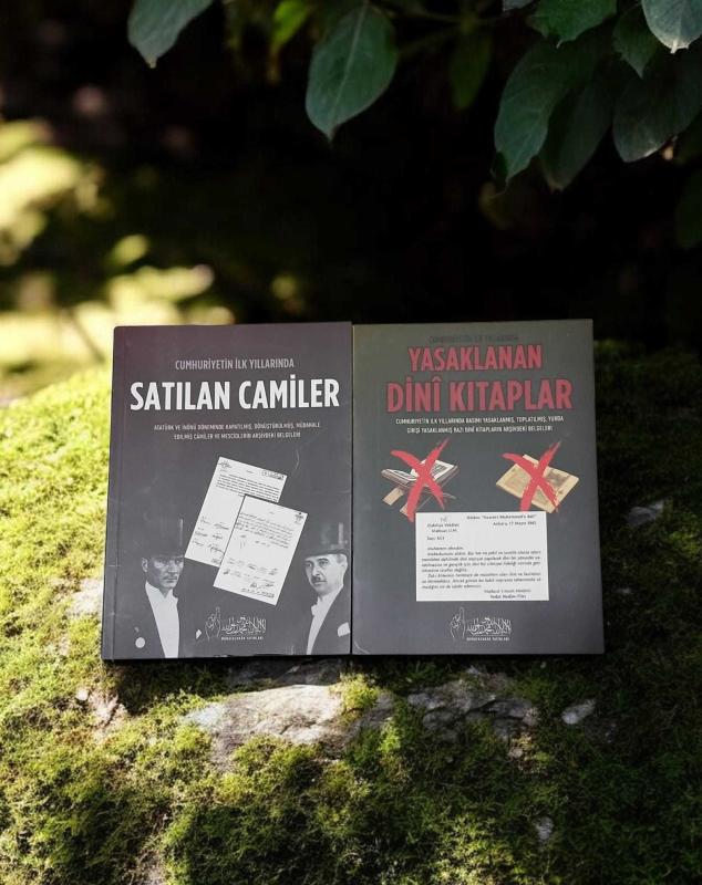 Cumhuriyetin İlk Yıllarında Satılan Camiler ve Yasaklanan Dini Kitaplar - Hasan Erol kitap kapağı