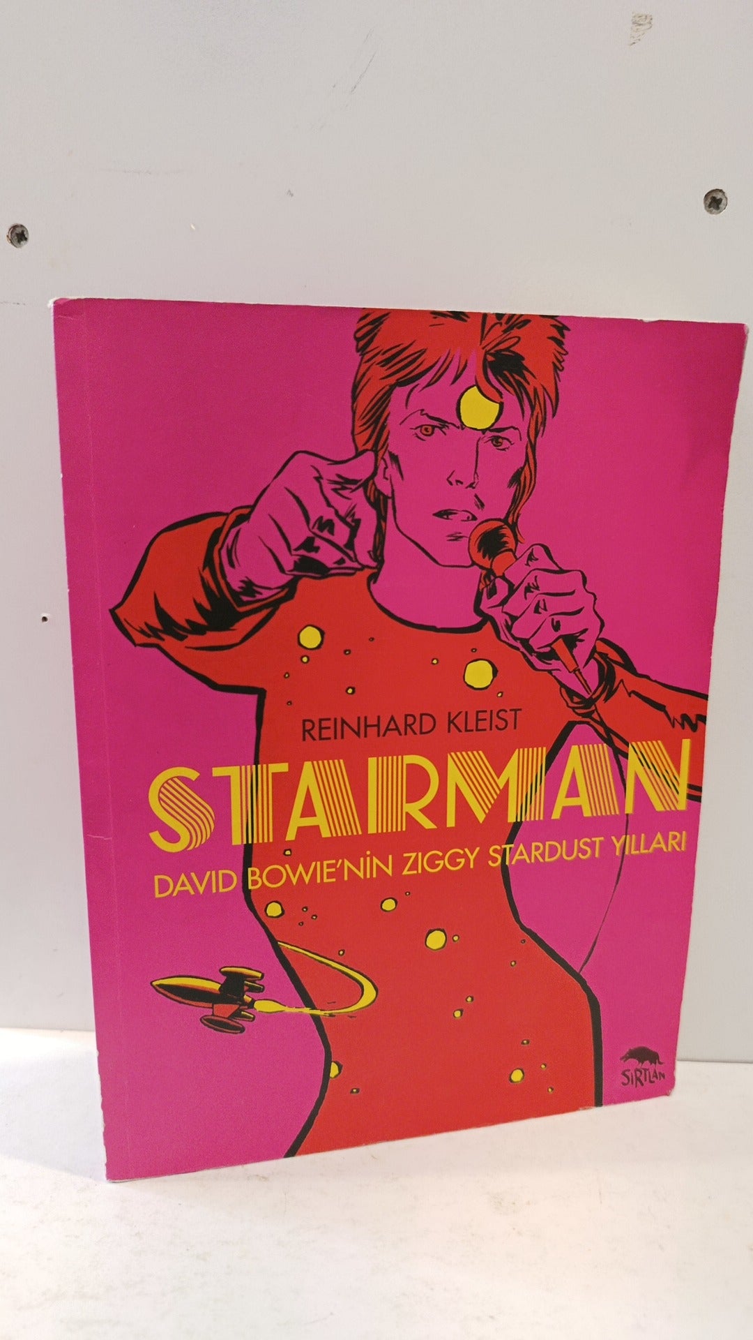 Starman: David Bowie`nin Ziggy Stardust Yılları - Reinhard Kleist kitap kapağı