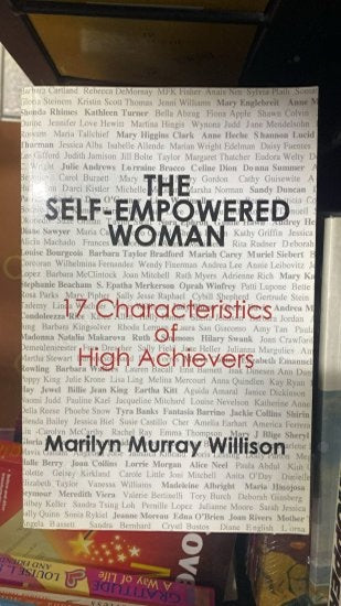 The Self-Empowered Woman: 17 Characteristics of High Achievers - Marilyn Murray Willison kitap kapağı