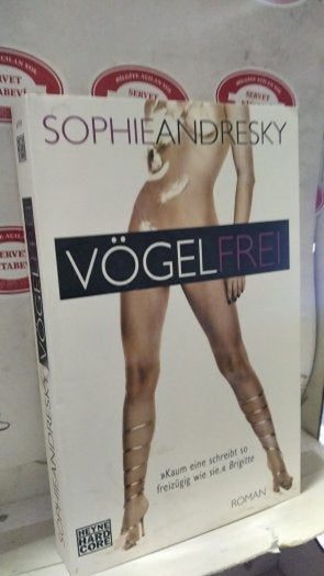 Vögelfreı - SOPHIE ANDRESKY kitap kapağı