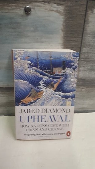 Upheaval: How Nations Cope with Crisis and Change - Jared Diamond kitap kapağı