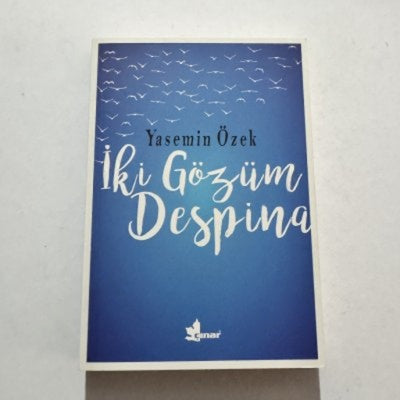 İki Gözüm Despina - Yasemin Özek kitap kapağı