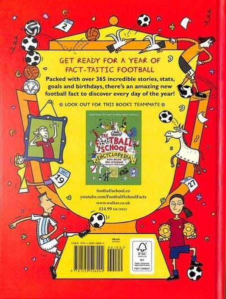 Football School Facts: A Fact for Every Day of the Year | Walker Books (İnce Kapak) - Resim 2