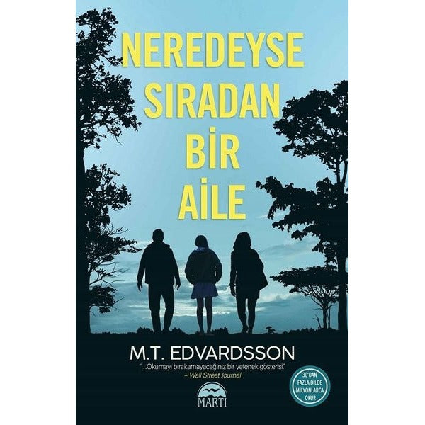 Neredeyse Sıradan Bir Aile | Martı Yayınları (İnce Kapak)