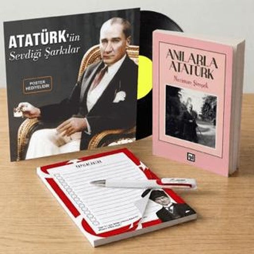 Atatürk’ün Sevdiği Şarkılar Plak - Anılarla Atatürk - Bloknot ve Kalem | Plak (Ciltsiz)