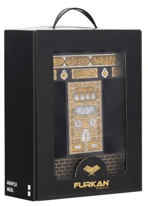 Kabe Serisi Orta Boy Flok Kaplamalı Ahşap Muhafazalı Kutu + Orta Boy Sıvama Kapak Kabe Arapça Kuran-ı Kerim + Taşıma Çantası Hediye Seti (90089) | Furkan Neşriyat (Ciltli)