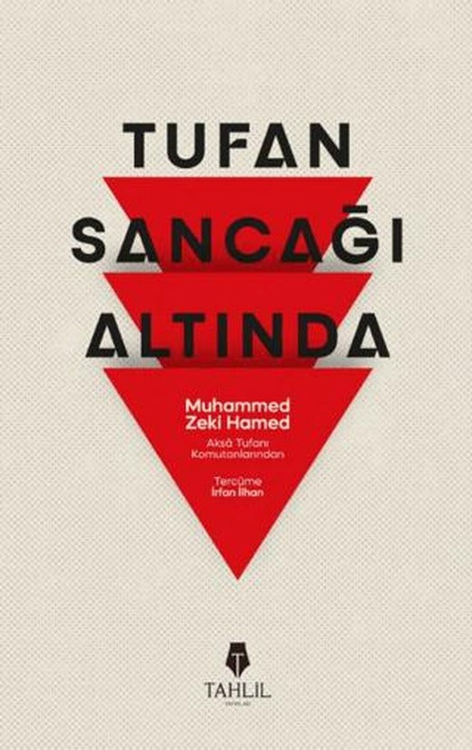 Tufan Sancağı Altında