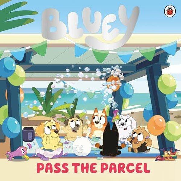 Bluey: Pass the Parcel | Penguin Random House Children's UK (İnce Kapak) - Resim 1