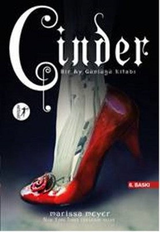 Cinder - Bir Ay Günlüğü Kitabı | Artemis Yayınları