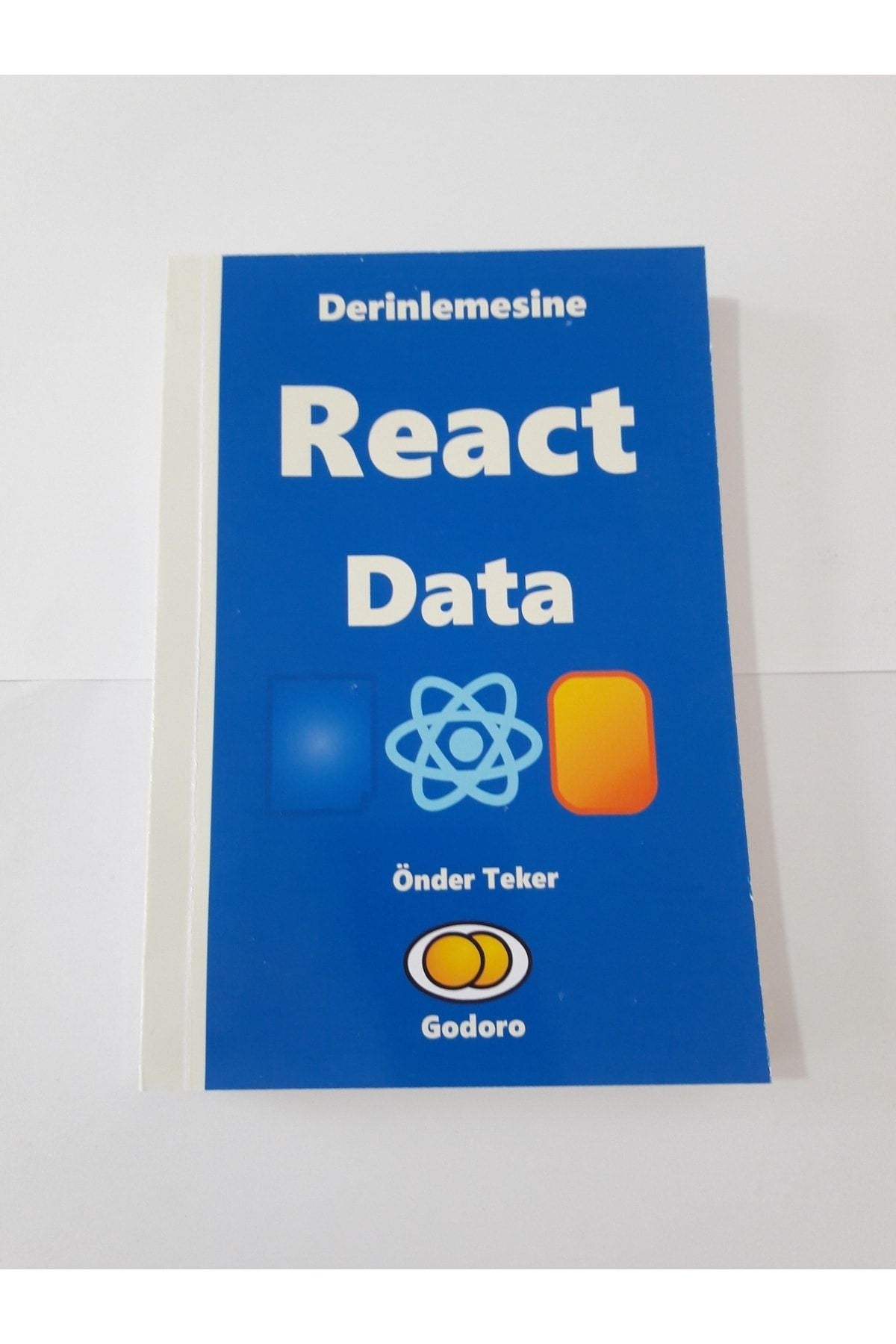 Godoro Yayıncılık Derinlemesine React Data kitap kapağı