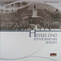 Heykel Önü Fotoğrafları Sergisi (1-X-17) kitap kapağı