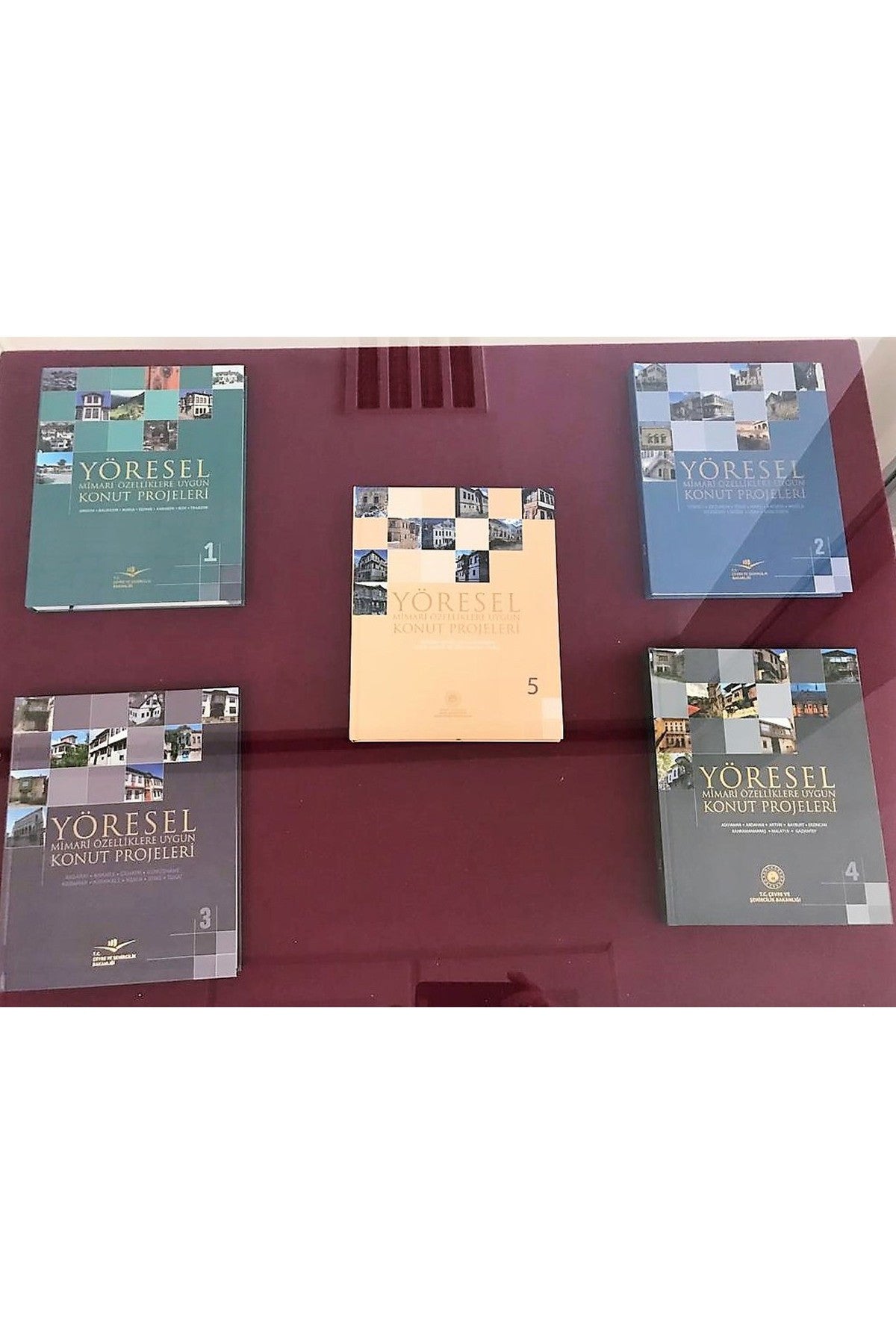 Yöresel Mimari Özelliklere Uygun Konut Projeleri 5 Cilt kitap kapağı