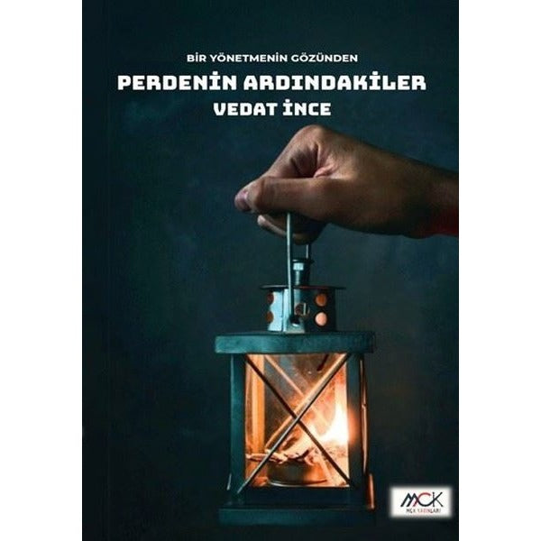 Bir Yönetmenin Gözünden Perdenin Ardındakiler | Vedat İnce (İnce Kapak)