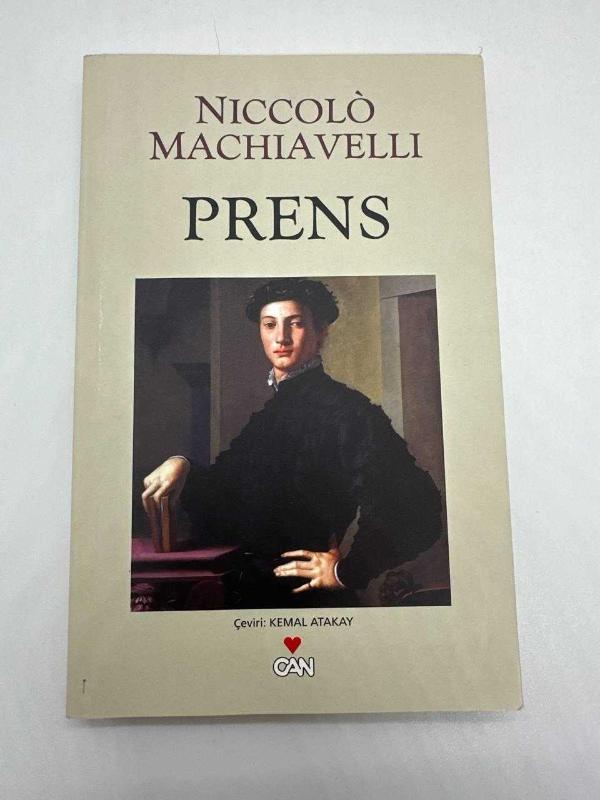 Prens - Niccolo Machiavelli kitap kapağı