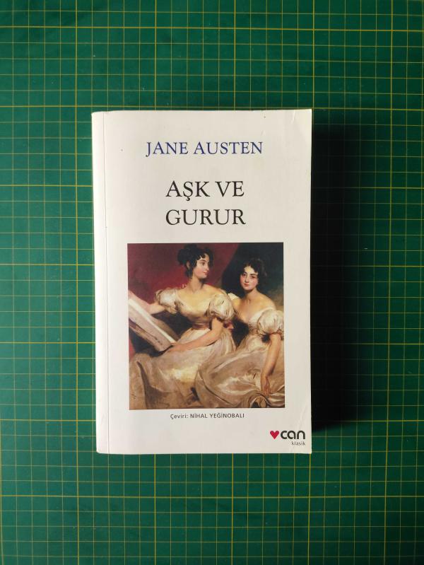Aşk ve Gurur (Beyaz Kapak) - Jane Austen kitap kapağı