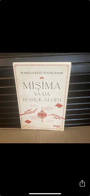Mişima ya da Boşluk Algısı - Marguerite Yourcenar kitap kapağı