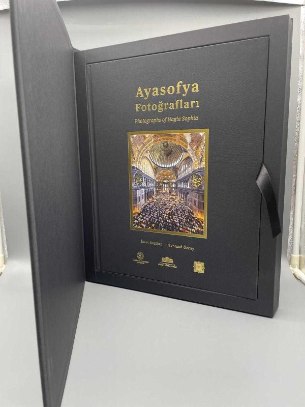 Ayasofya Fotoğrafları - Özel Kutulu - KÜTÜPHANELER VE YAYIMLAR GENEL MÜDÜRLÜĞÜ kitap kapağı