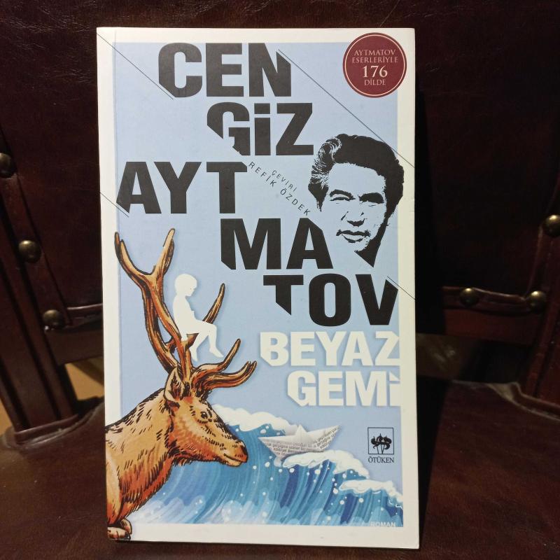 Beyaz Gemi - Cengiz Aytmatov kitap kapağı