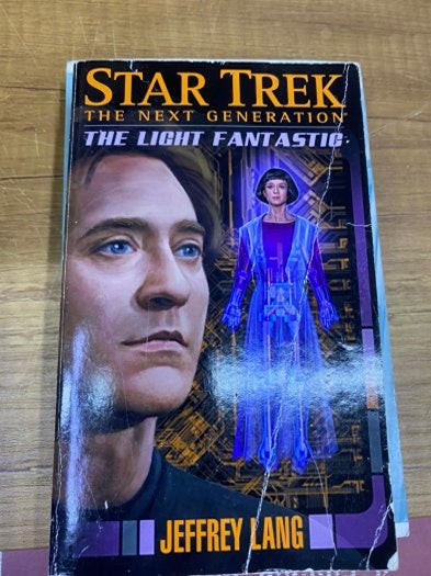 STAR TREK THE NEXT GENERATION The Light Fantastic - Jeffrey Lang kitap kapağı