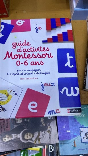 Guide dactivites Montessori 0-6 ans - Marie-Helene Place kitap kapağı