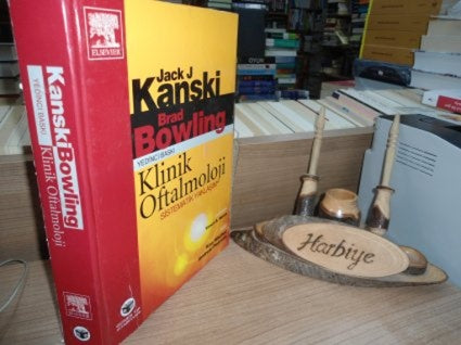 Klinik Oftalmoloji - Sistematik Yaklaşım - Ken NISCHAL, Andrew PEARSON kitap kapağı