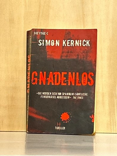 Gnadenlos - SIMON KERNICK kitap kapağı
