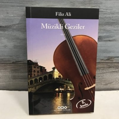 Müzikli Geziler - Filiz Ali kitap kapağı
