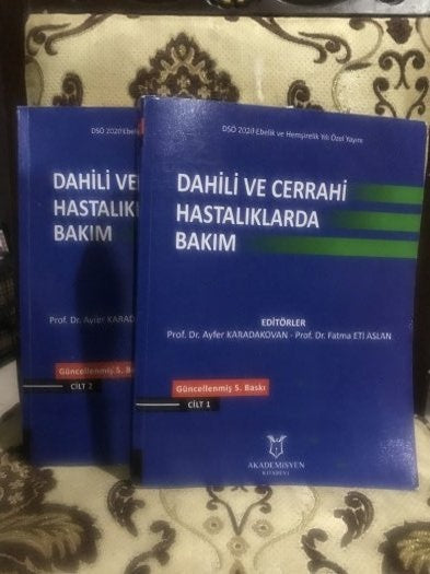 Dahili Ve Cerrahi Hastalarda Bakım (1.Cilt) - Prof.Dr.Ayfer KARADAKOVAN kitap kapağı