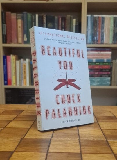 Beautiful You - Chuck Palahniuk kitap kapağı