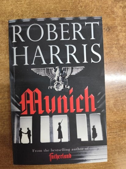 Munich - Robert Harris kitap kapağı