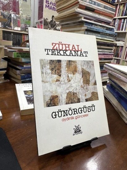 Günörtüsü - Zühal Tekkanat kitap kapağı
