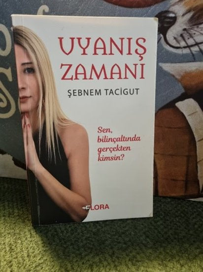 Uyanış Zamanı - Şebnem Tacigut kitap kapağı