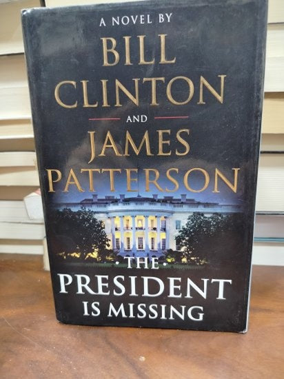 The President is Missing - James Patterson kitap kapağı