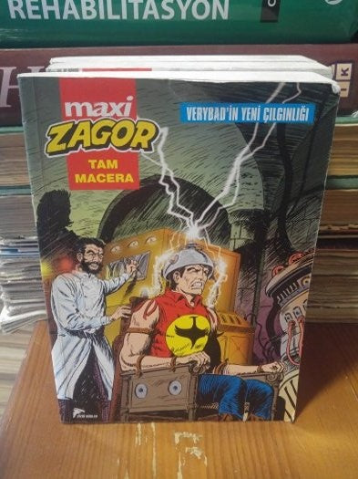 Zagor Maxi 13 - Roberto Altariva kitap kapağı