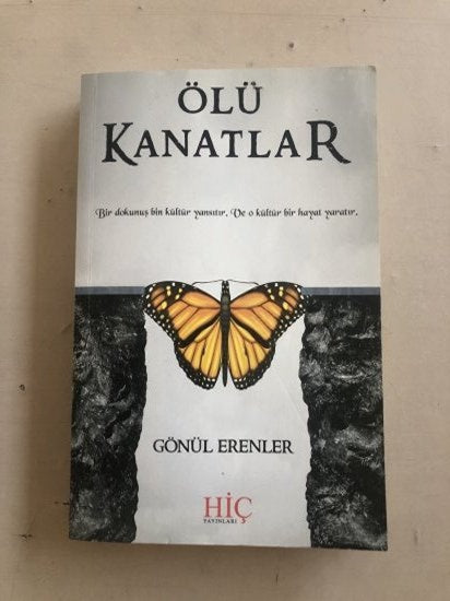 Ölü Kanatlar - Gönül Erenler kitap kapağı
