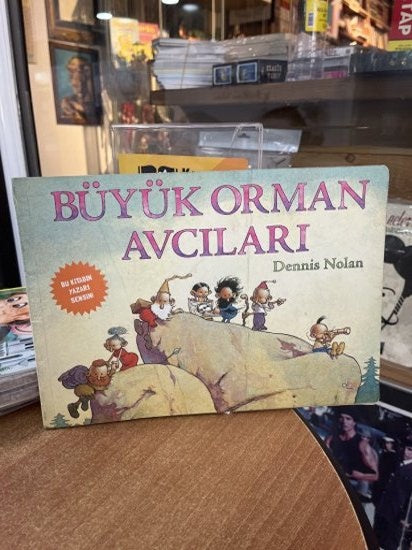 Büyük Orman Avcıları - Dennis Nolan - Abm Yayınevi - Dennis Nolan kitap kapağı
