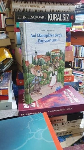 Auf Mäusepfoten durchs Dachauer Land Hardcover ciltli almanca kitap - Andrea Christine Wilfer kitap kapağı