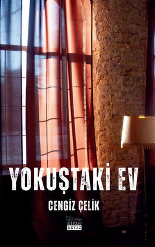 Yokuştaki Ev | Siyah Beyaz (İnce Kapak)
