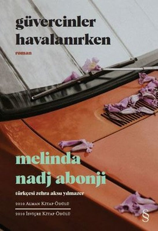 Güvercinler Havalanırken | Everest Yayınları