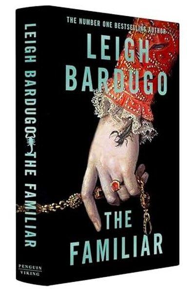 The Familiar | Penguin Books (İnce Kapak)  - Resim 1