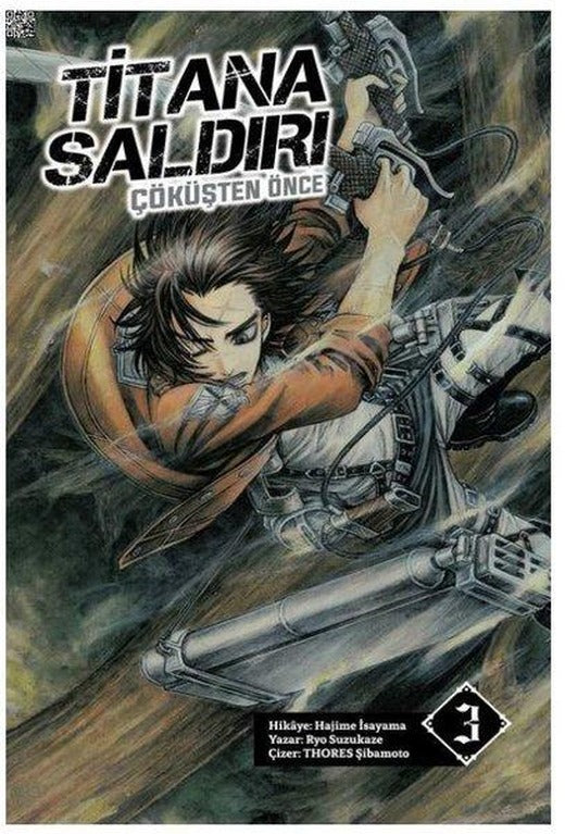 Titana Saldırı - Çöküşten Önce Cilt 3 Novel | Komik Şeyler (İnce Kapak)