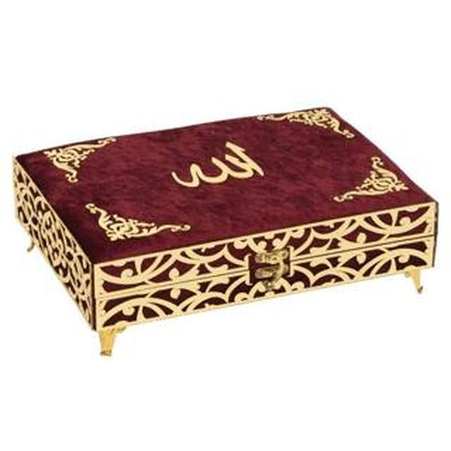 İkra Serisi Kadife Kaplamalı Ahşap Plaket Kut Çanta Boy Bilgisayar Hatlı Arapça Kadife Kuran-ı Kerim + Namaz Başörtüsü + Cam İnci Tesbih + Taşıma Çantası Hediye Seti Bordo (90260) | Furkan Neşriyat (Ciltsiz)