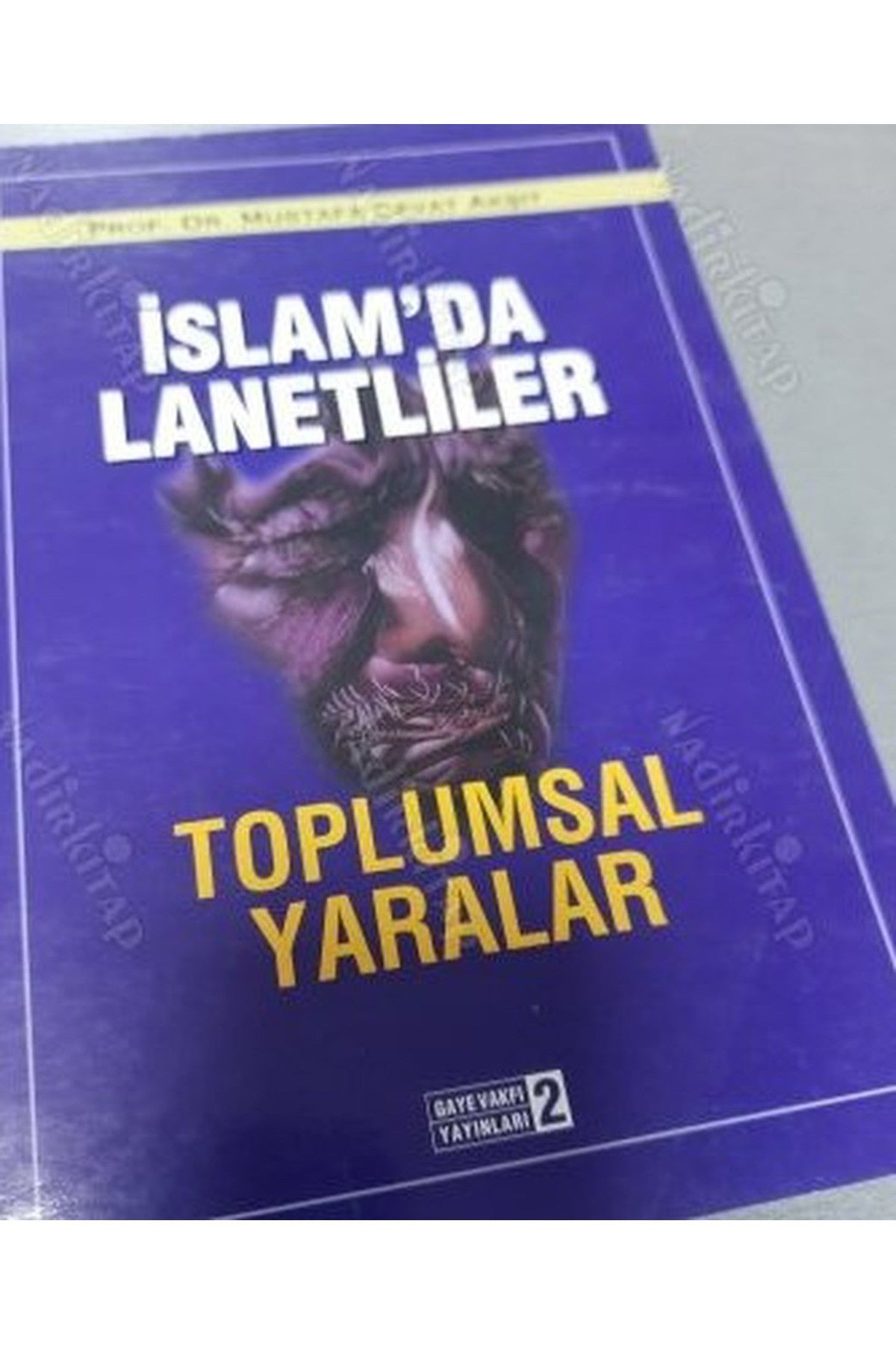 İslam'Da Lanetliler - Prof. Dr. M. Cevat Akşit (2000 Basım - Sıfır Kitap) kitap kapağı