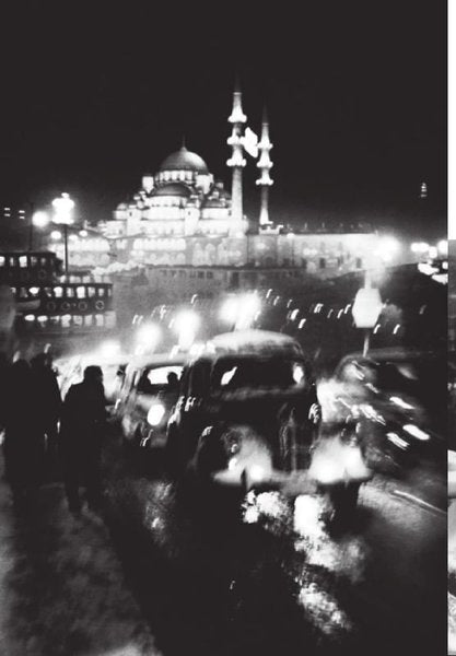Resimli İstanbul - Hatıralar ve Şehir | Yapı Kredi Yayınları
