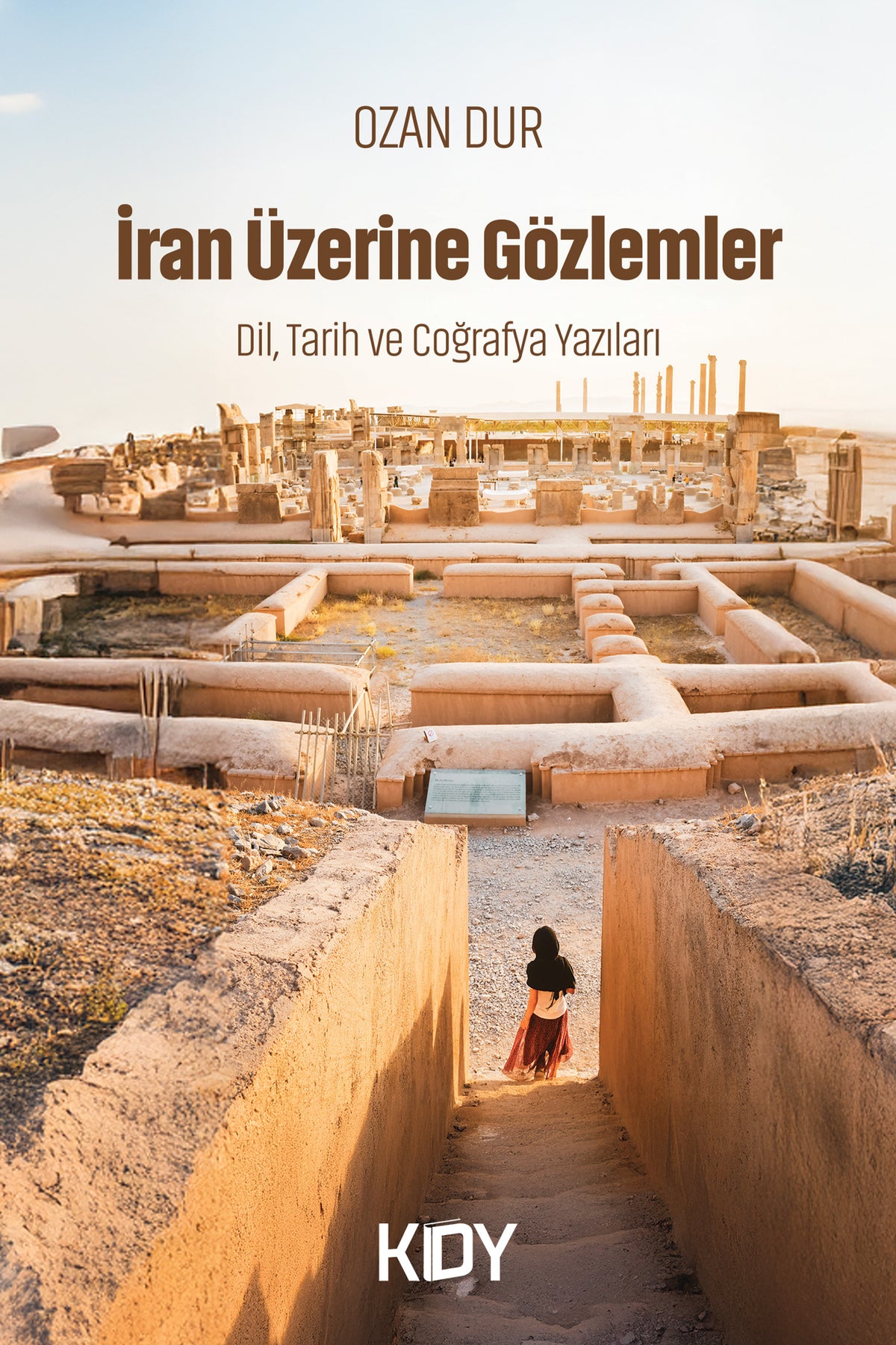 İran Üzerine Gözlemler - Ozan Dur kitap kapağı